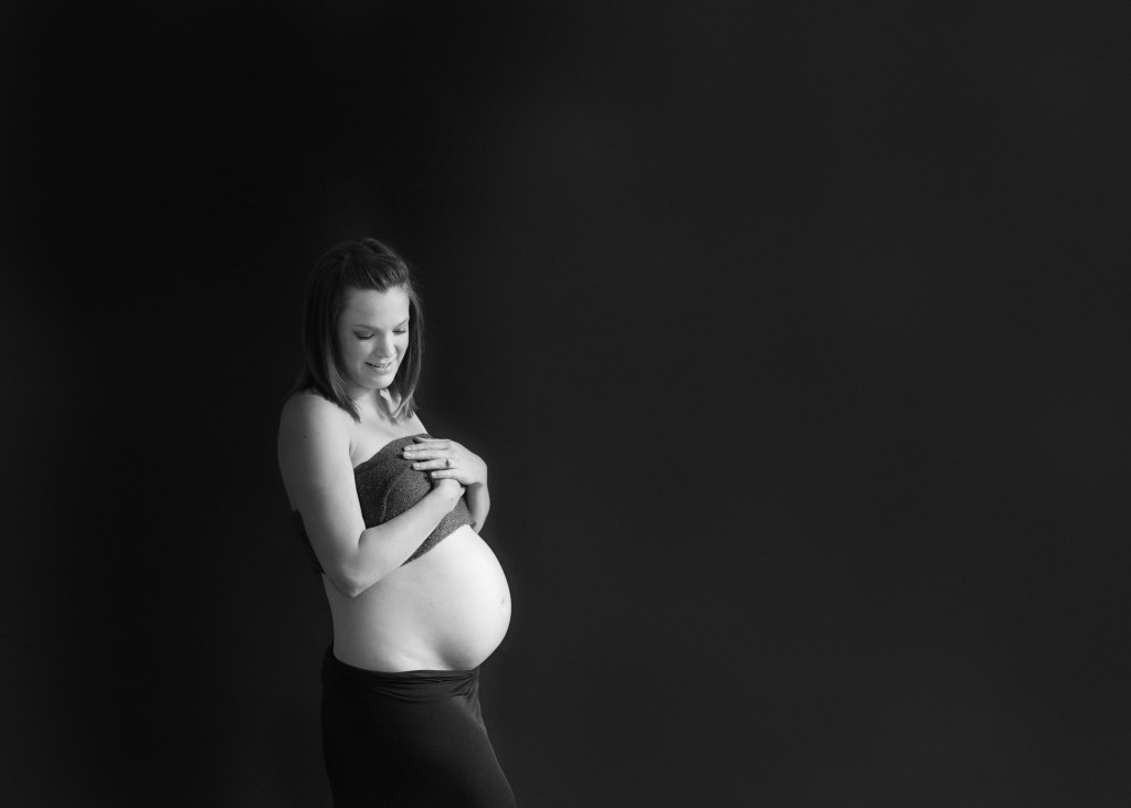 black and white pregnancy picture